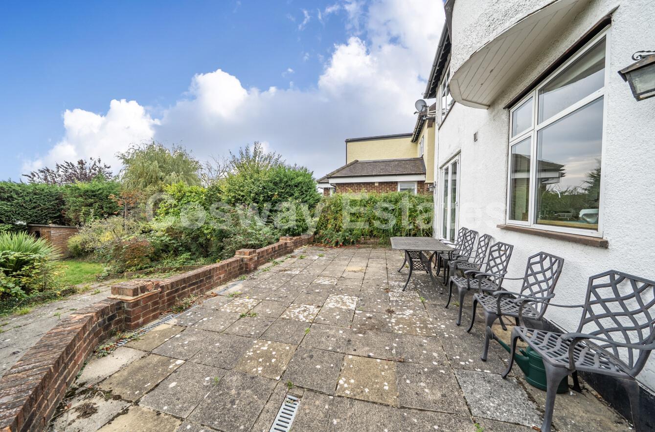 Parkside, Mill Hill, NW7, London